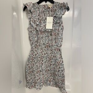 Sezane Roxie dress in botanical garden